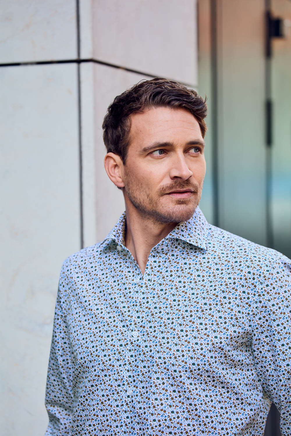 Hemd Modern Fit Gewaschen Floralem Print Hellblau / Weiss