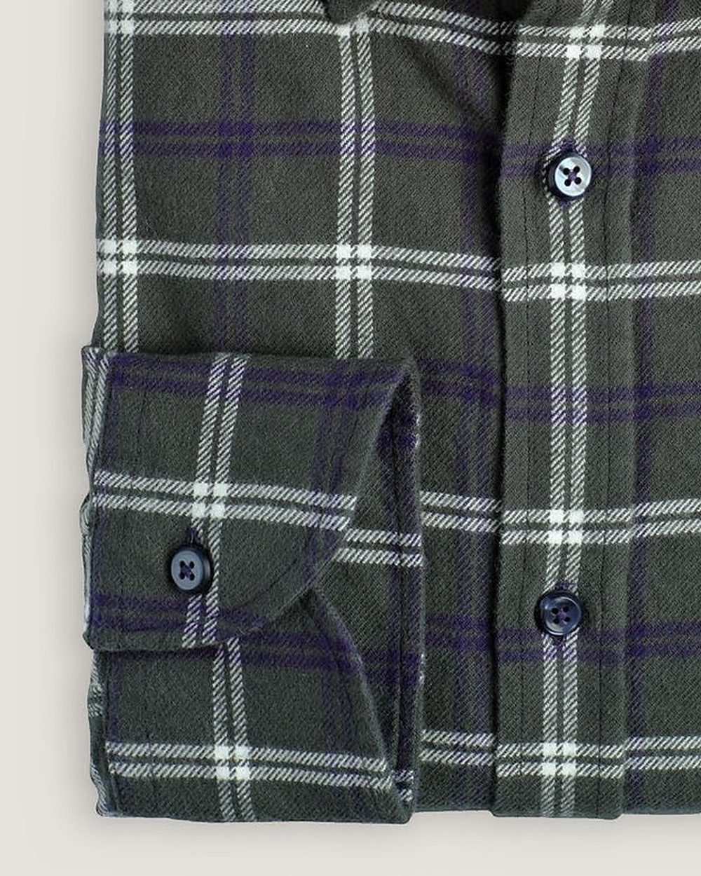 Flanellhemd Modern Fit Grün/Navy Kariert mit Brusttasche, Detail Manschette und Stoff