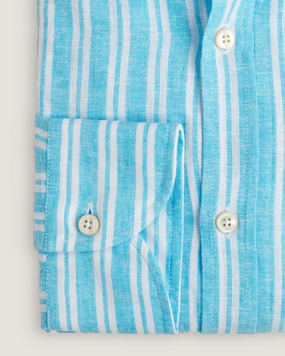 Leinenhemd Modern Fit Button Down Aqua Gestreift, Detail Manschette und Stoff