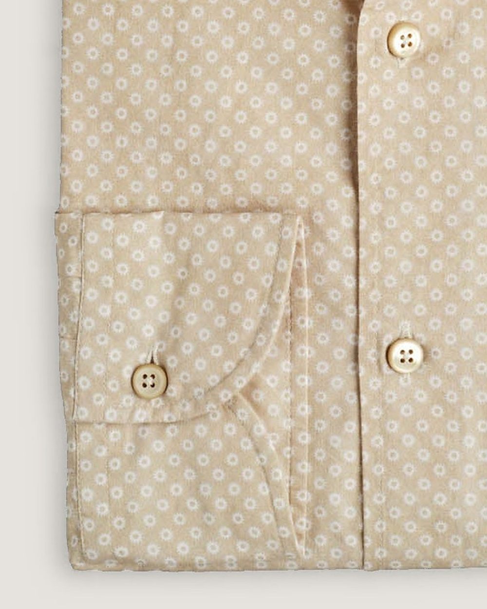 Hemd Modern Fit Gewaschen Print Beige/Weiss, Detail Manschette und Stoff