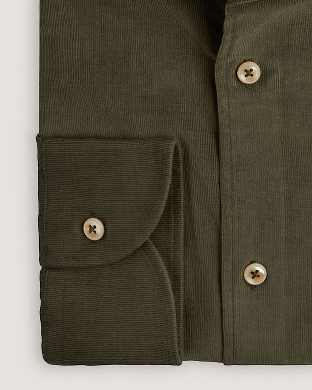 Hemd Modern Fit Babycord Grün, Detail Manschette und Stoff