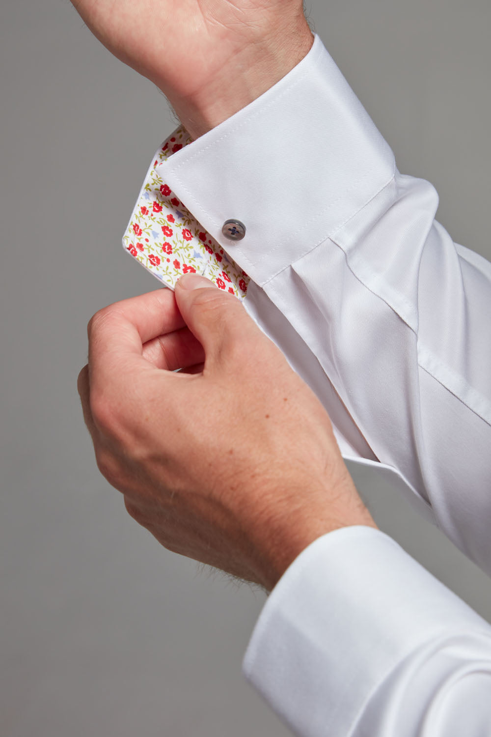 Weisses Herrenhemd Body Fit mit Kontrast I Bügelfrei