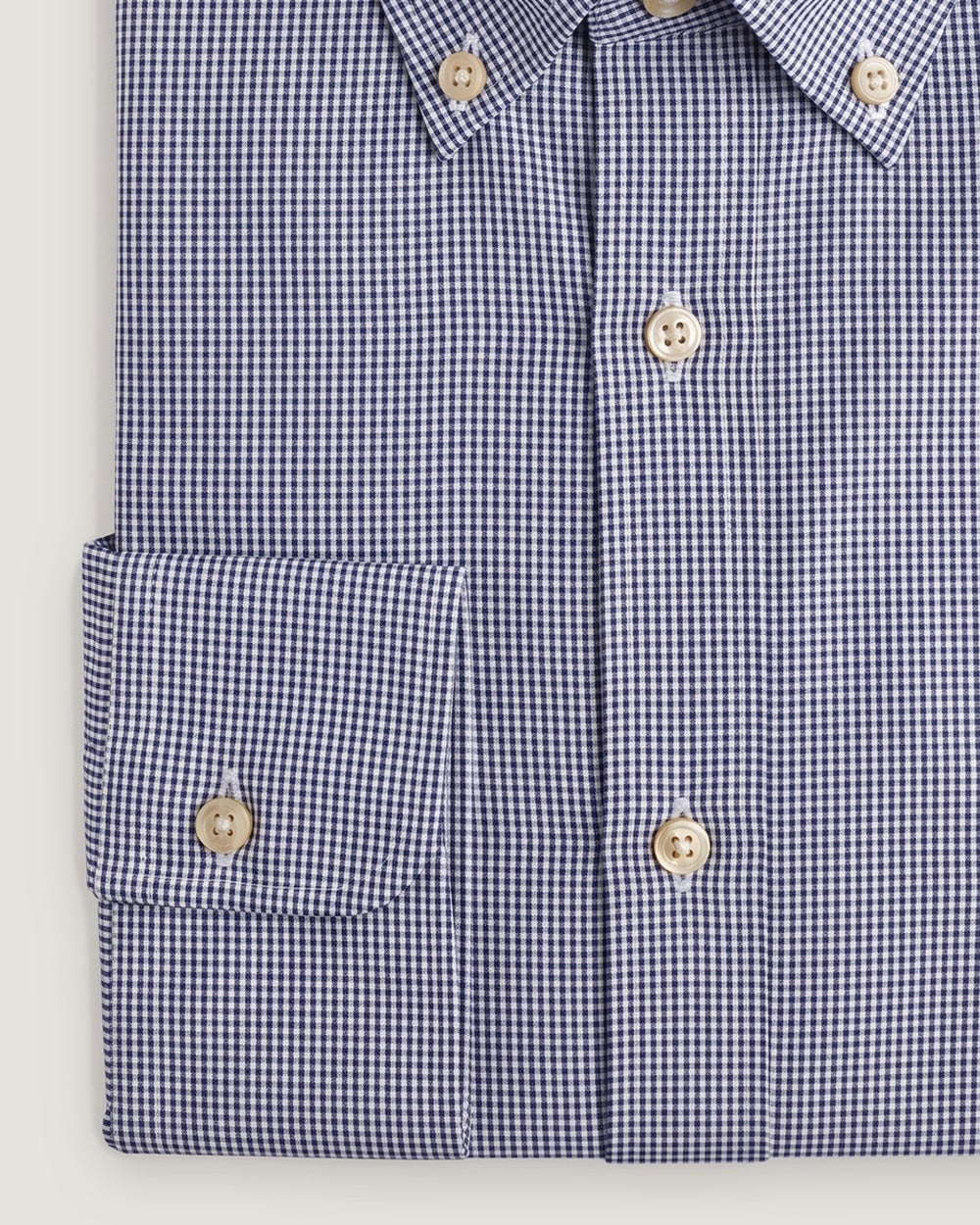 Hemd Regular Fit Mikro Karo Blau mit Button Down und Brusttasche, Detail Manschette und Stoff