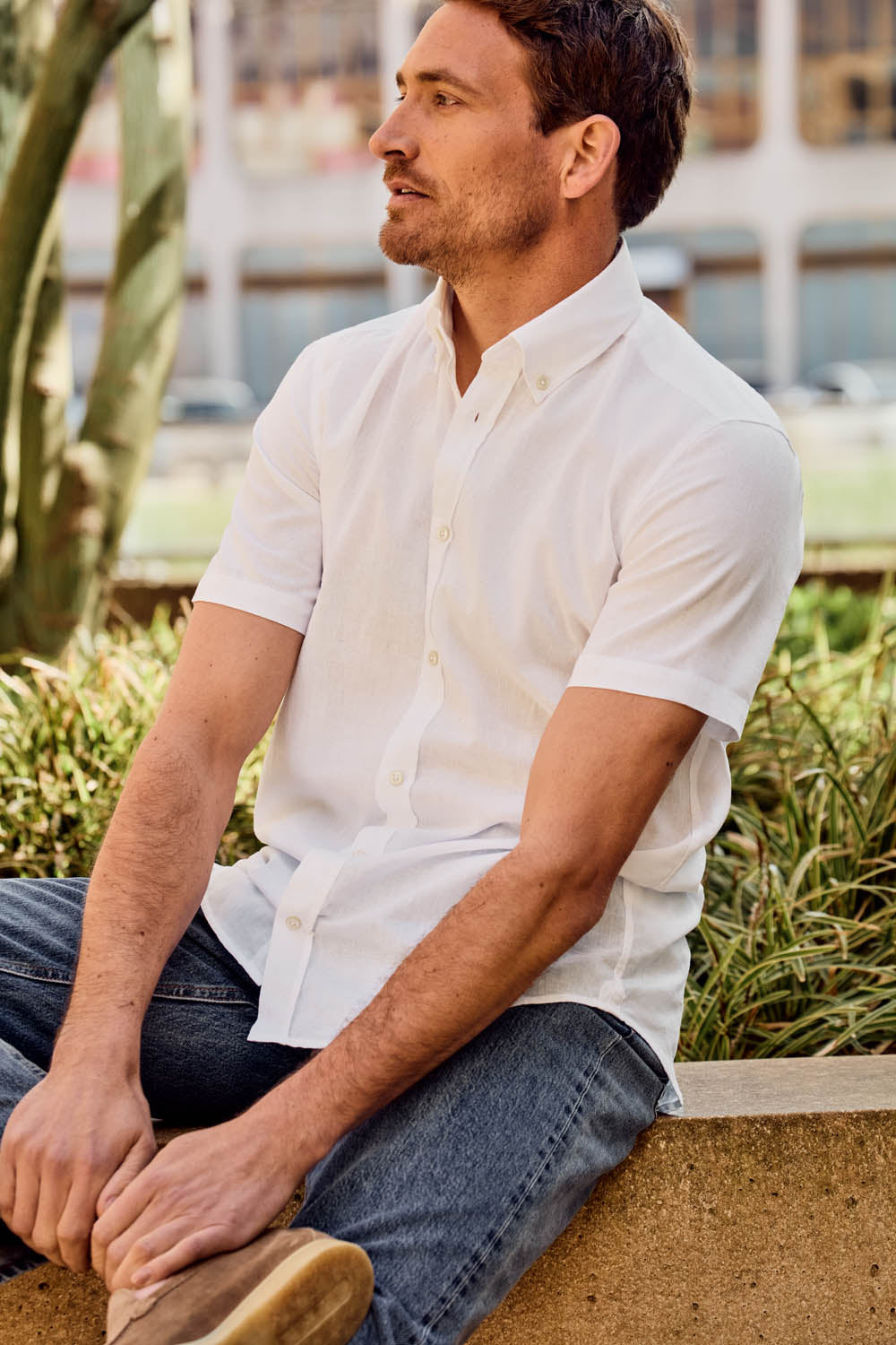 Kurzarmhemd Modern Fit mit Button Down Leinen Weiss