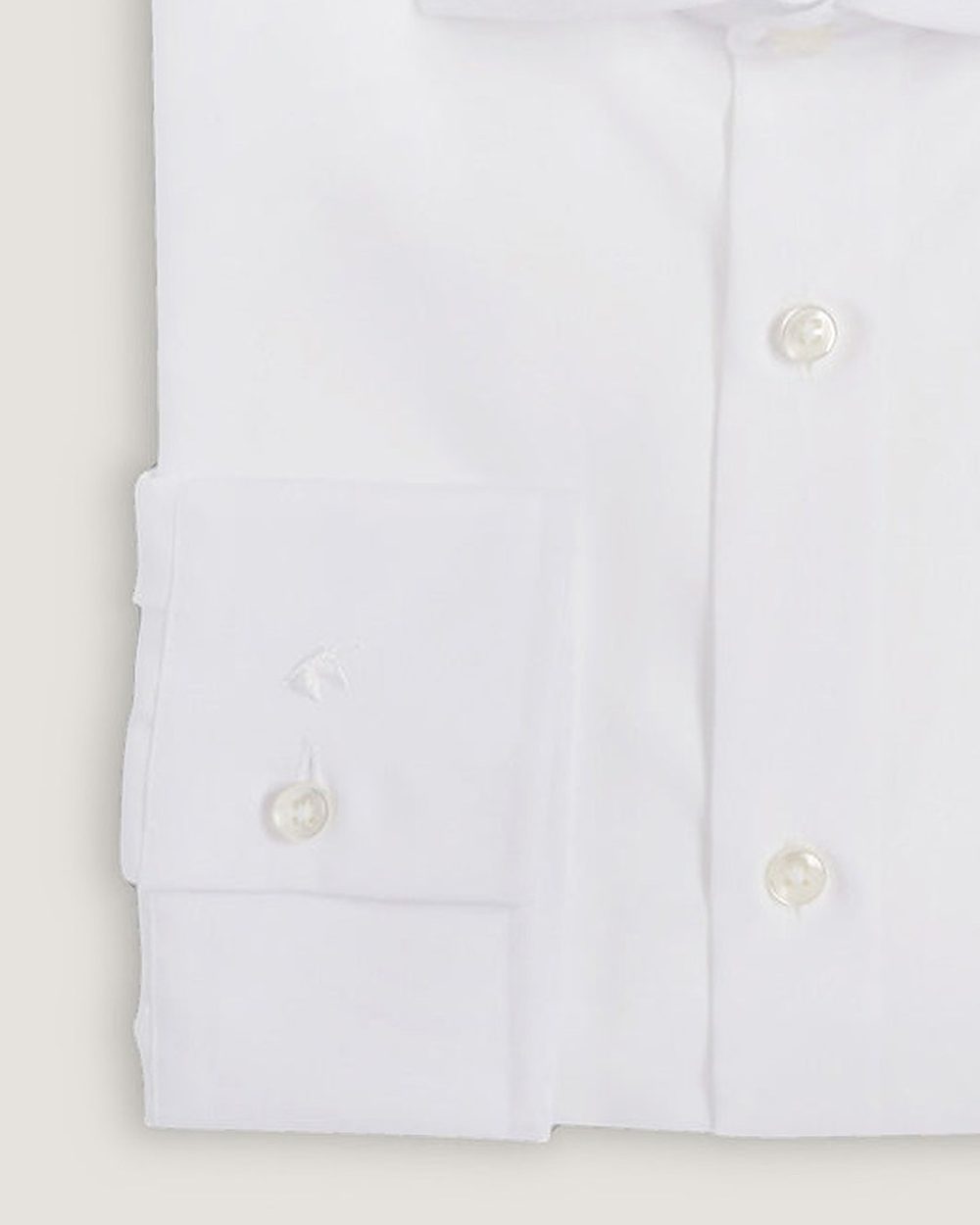 Hemd Body Fit Non Iron Weiss, Detail Manschette und Stoff