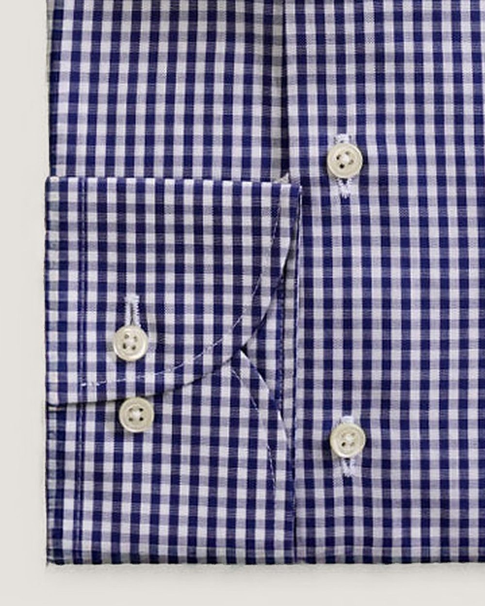 Hemd Modern Fit Blau/Weiss Kariert, Detail Manschette und Stoff