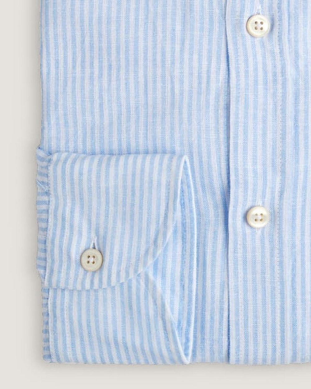 Leinenhemd Modern Fit Button Down Blau Gestreift, Detail Manschette und Stoff